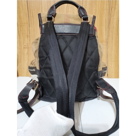 BURBERRY Check Medium Rucksack Backpack - Picture 4 of 14